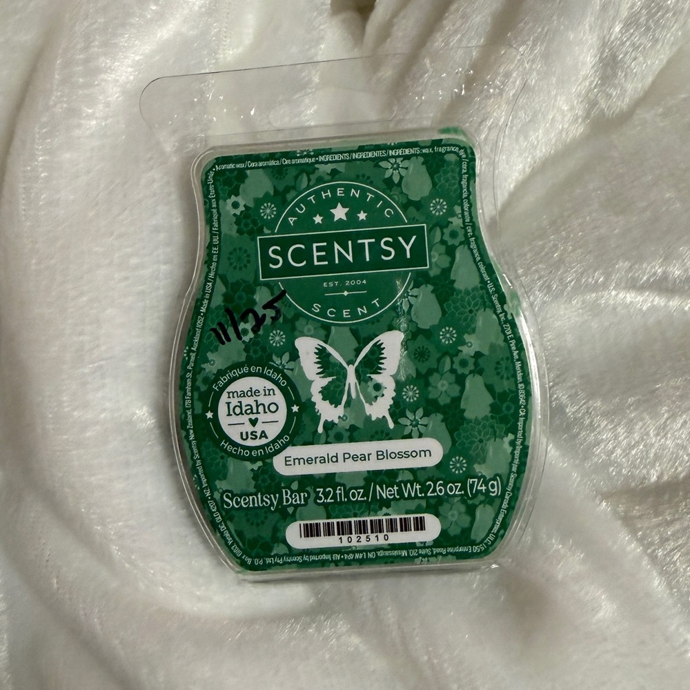 Scentsy Emerald Pear Blossom, wax bar melts, partial bar